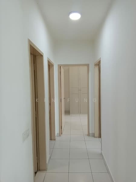 Pangsapuri untuk Disewa di Karisma @ Eco Majestic - Ken Fung - Corridor - PropertyGuru.com.my