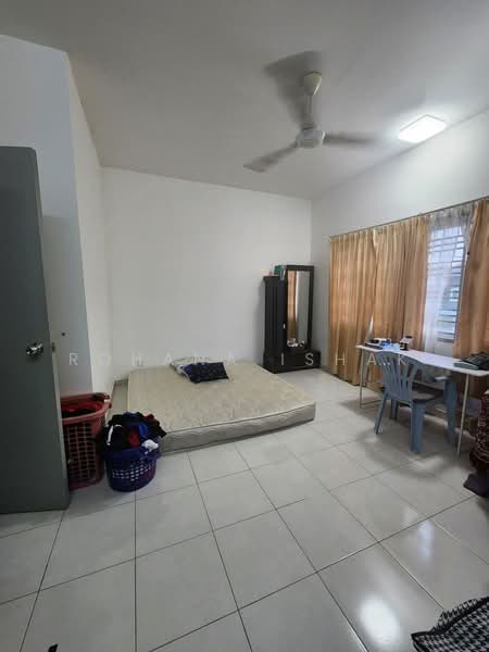 2-storey Terraced House for Sale in Kuala Selangor (Selangor) - Rohana Ishak - Bedroom - PropertyGuru.com.my