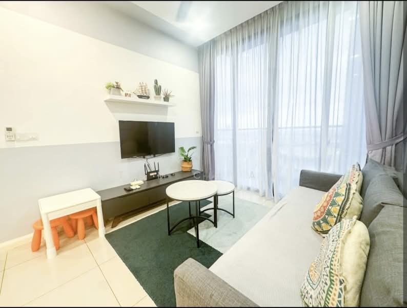 Servis Apartment untuk Disewa di D'Pristine - Tom Chian - Living Room - PropertyGuru.com.my