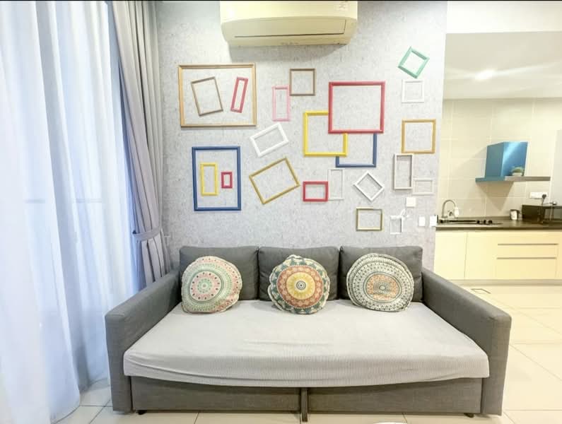 Servis Apartment untuk Disewa di D'Pristine - Tom Chian - Living Room - PropertyGuru.com.my