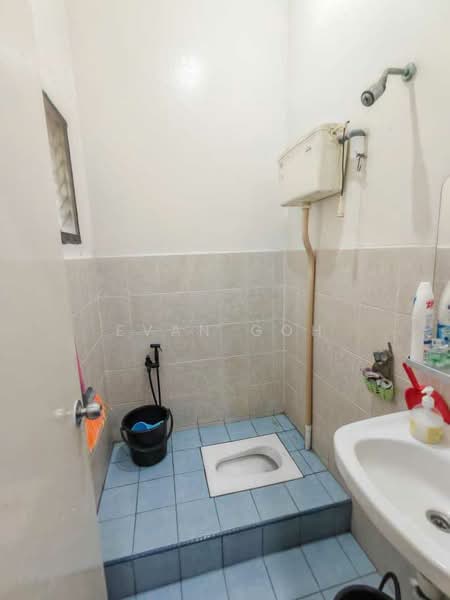 Rumah Teres 2 Tingkat untuk Dijual di Bandar Nusaputra (Puchong) - Evan Goh - Bathroom - PropertyGuru.com.my
