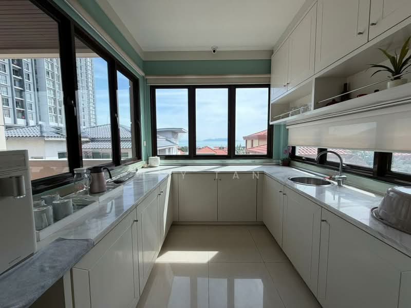 Rumah Banglo untuk Dijual di Gelugor (Penang) - Amy Tan - Kitchen - PropertyGuru.com.my