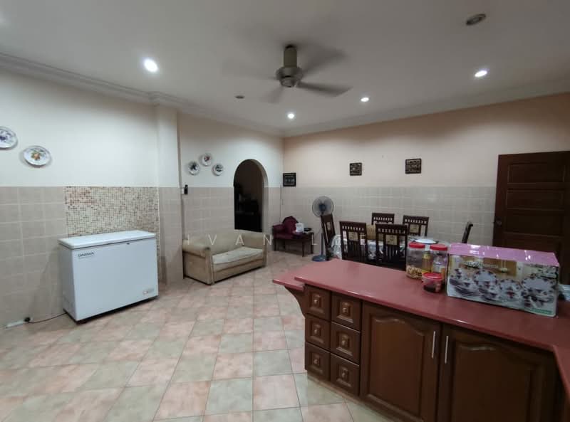 Bungalow for Sale in SS1 (Petaling Jaya) - Ivan Lee - Kitchen - PropertyGuru.com.my