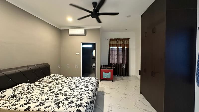 Bungalow for Sale in Bandar Country Homes (Rawang) - Ken Chong - Bedroom - PropertyGuru.com.my