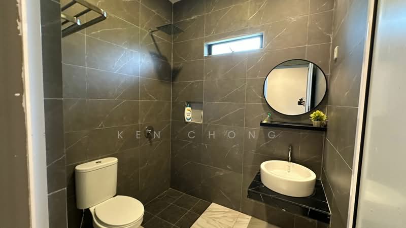 Bungalow for Sale in Bandar Country Homes (Rawang) - Ken Chong - Bathroom - PropertyGuru.com.my