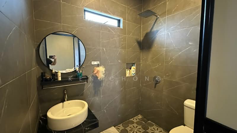 Bungalow for Sale in Bandar Country Homes (Rawang) - Ken Chong - Bathroom - PropertyGuru.com.my