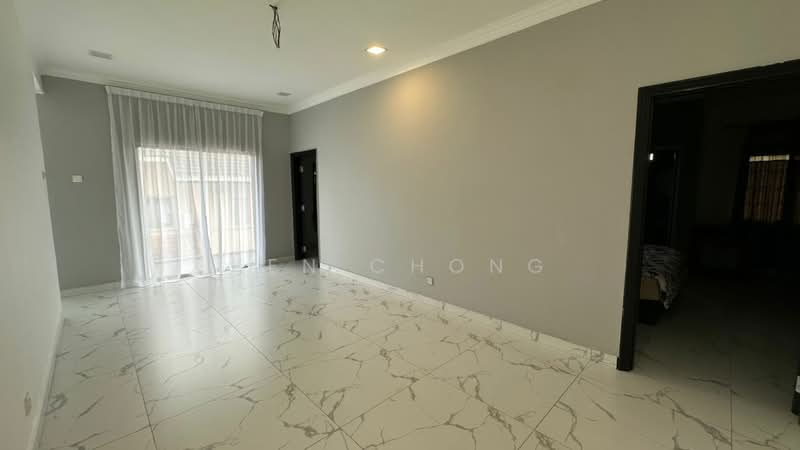 Bungalow for Sale in Bandar Country Homes (Rawang) - Ken Chong - Living Room - PropertyGuru.com.my