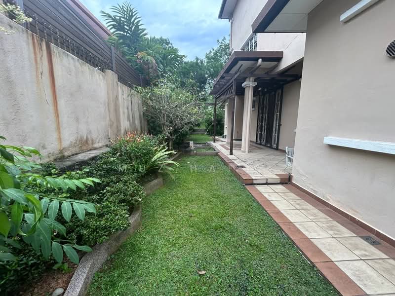 Semi-Detached House for Sale in Seksyen 7 (Shah Alam) - Muz Hafiz - PropertyGuru.com.my