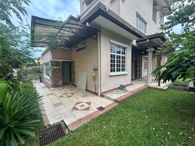 Semi-Detached House for Sale in Seksyen 7 (Shah Alam) - Muz Hafiz - PropertyGuru.com.my