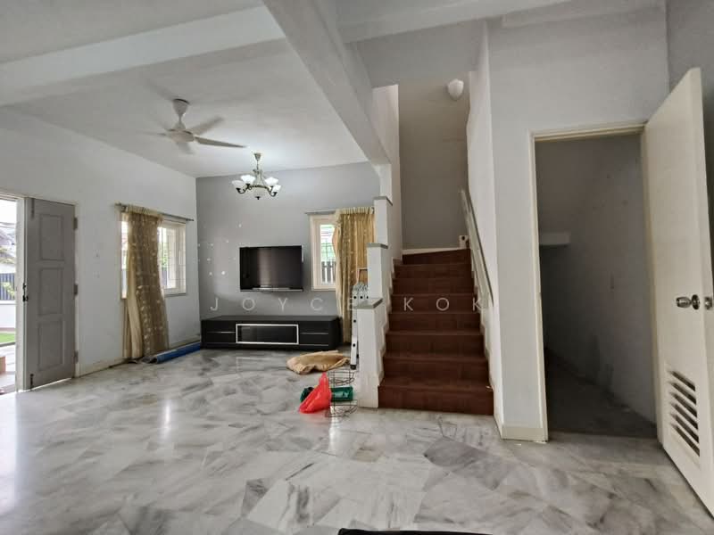 2-storey Terraced House for Sale in Usj 2 (Subang Jaya) - Joyce Kok - Living Room - PropertyGuru.com.my