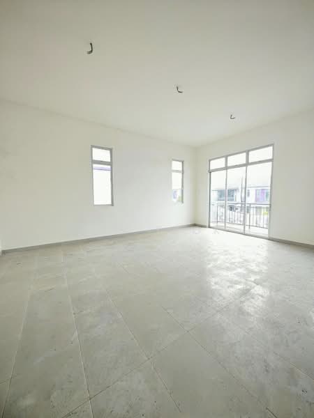 Cluster House for Sale in Taman Pulai Mutiara (Iskandar Puteri (Nusajaya)) - Jin Teok - Living Room - PropertyGuru.com.my