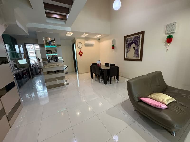 Rumah Berkembar untuk Dijual di Bayan Baru (Penang) - Ronald Ng - Living Room - PropertyGuru.com.my