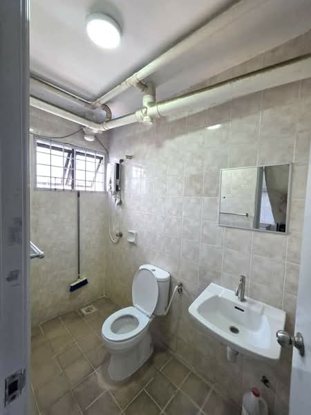 Condominium for Rent at Kenanga Point - Kew . - Bathroom - PropertyGuru.com.my