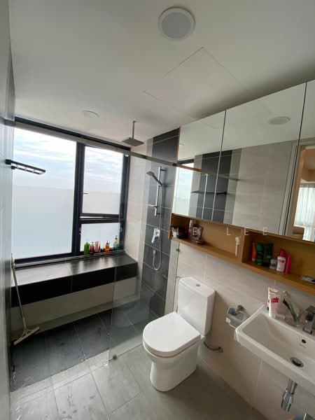 Servis Apartment untuk Disewa di Sunway Serene - Josephine Lee - Bathroom - PropertyGuru.com.my