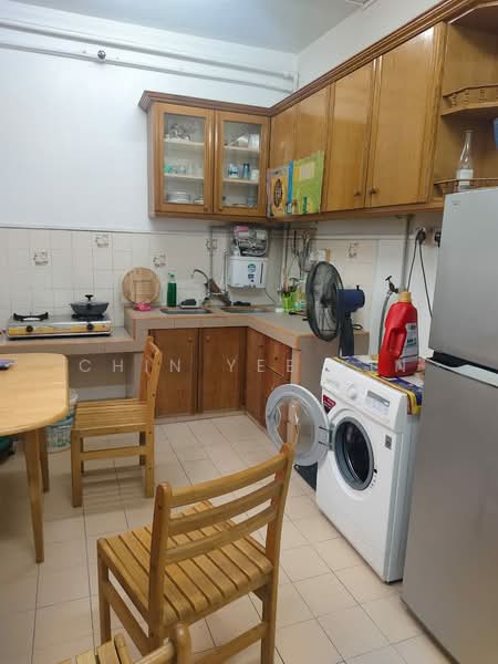 3-storey Terraced House for Sale in Taman Bukit Idaman (Selayang) - Chin Yee Xin - Kitchen - PropertyGuru.com.my