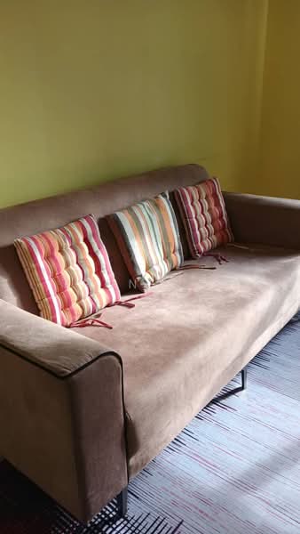 Servis Apartment untuk Disewa di Solstice @ Pan'gaea - Tron Wan - Living Room - PropertyGuru.com.my
