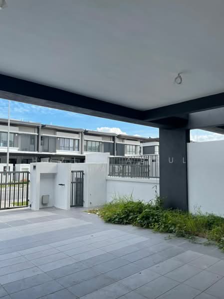 2-storey Terraced House for Sale in Sungai Buloh (Selangor) - Hazlan Abdul Hadi - Exterior - PropertyGuru.com.my