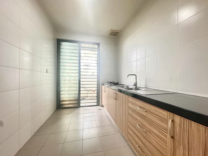 Terraced House for Sale in Cyberjaya (Selangor) - Adibah Salim - Kitchen - PropertyGuru.com.my