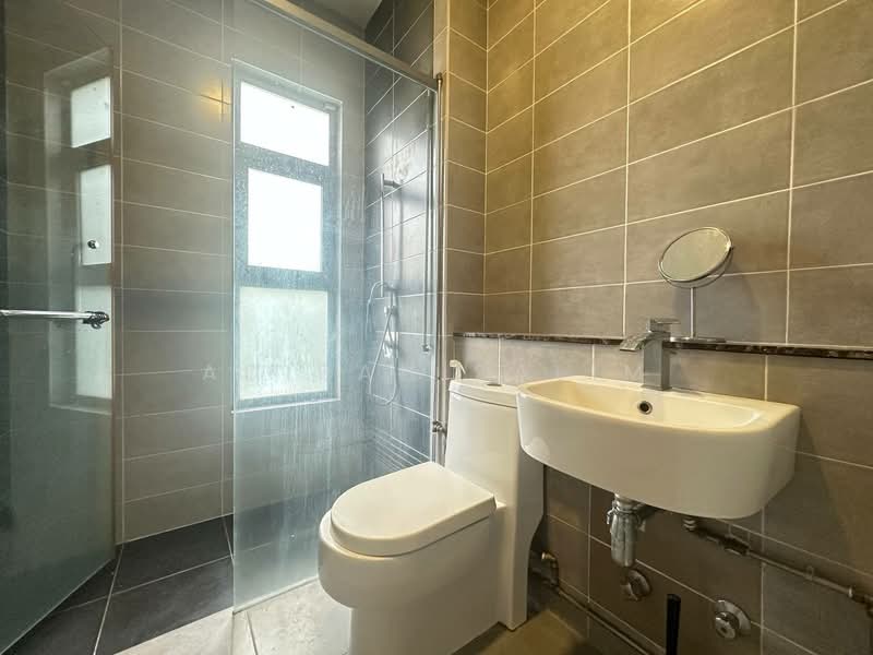 Terraced House for Sale in Cyberjaya (Selangor) - Adibah Salim - Bathroom - PropertyGuru.com.my