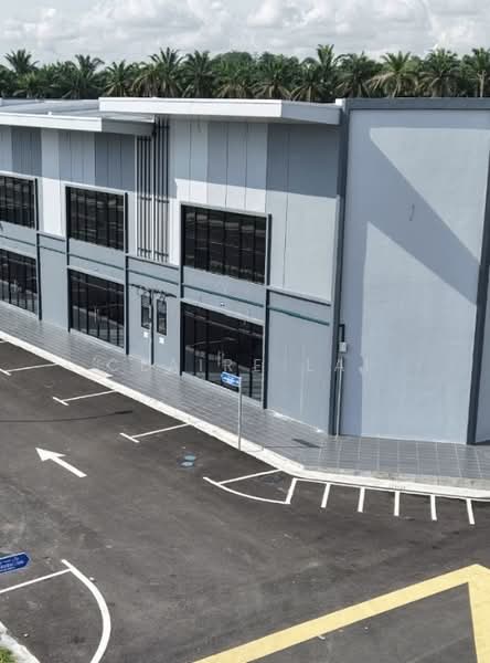 Terrace Factory for Rent in Indahpura Industrial Park (Kulai) - Claire Lai - Exterior - PropertyGuru.com.my