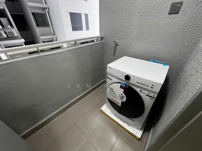 Servis Apartment untuk Disewa di The Era @ Duta North - Sam Hoo - Balcony - PropertyGuru.com.my
