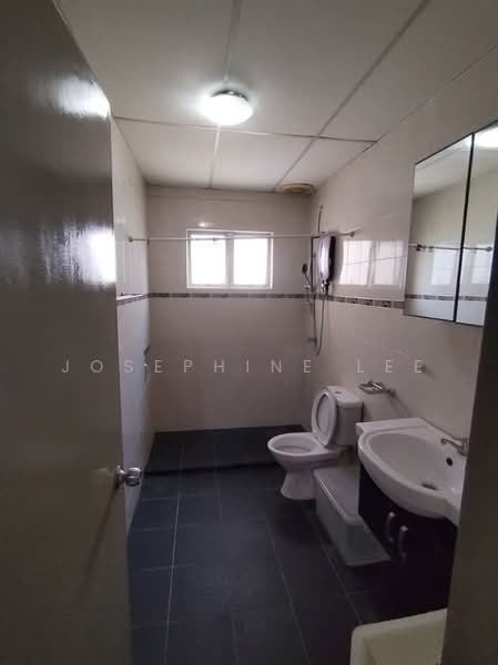 Apartment for Rent at Suria Damansara - Josephine Lee - Bathroom - PropertyGuru.com.my