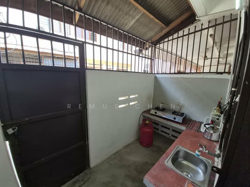 Rumah Teres 2 Tingkat untuk Dijual di SS2 (Petaling Jaya) - Remus Chen - Kitchen - PropertyGuru.com.my