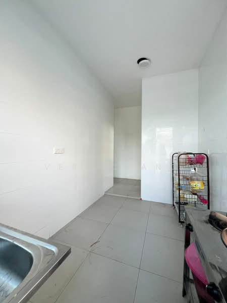 Semi-Detached House for Sale in Johor Bahru (Johor) - Vera Chang - Kitchen - PropertyGuru.com.my