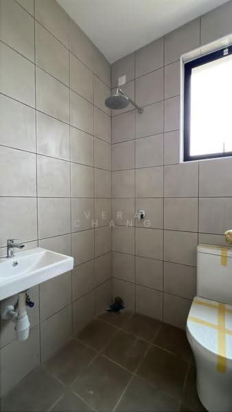 Semi-Detached House for Sale in Johor Bahru (Johor) - Vera Chang - Bathroom - PropertyGuru.com.my