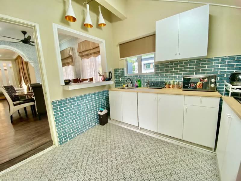 Rumah Banglo untuk Dijual di Taman Puncak Perdana (Shah Alam) - Zamani Ishak - Kitchen - PropertyGuru.com.my