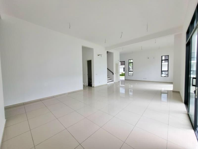 2-storey Terraced House for Sale in Shah Alam (Selangor) - Rohana Ishak - Living Room - PropertyGuru.com.my