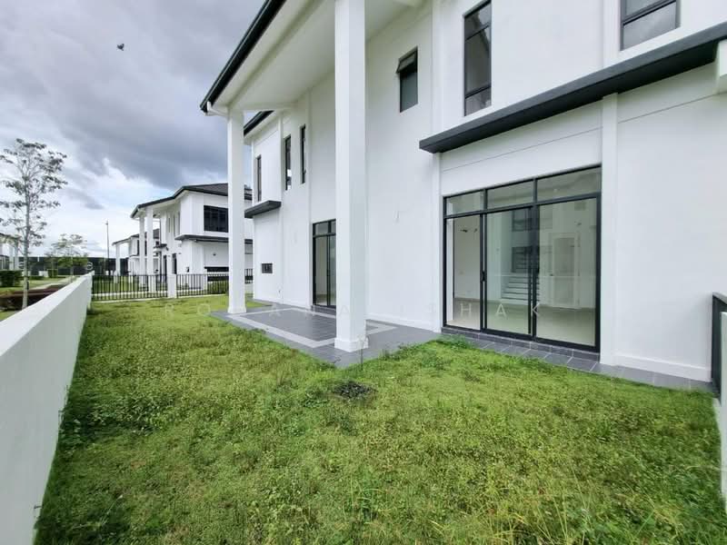 2-storey Terraced House for Sale in Shah Alam (Selangor) - Rohana Ishak - Exterior - PropertyGuru.com.my
