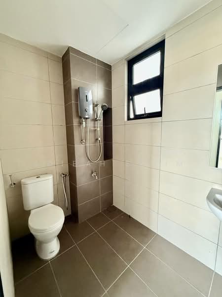Condominium for Sale at Setia Seraya Residences - Adibah Salim - Bathroom - PropertyGuru.com.my
