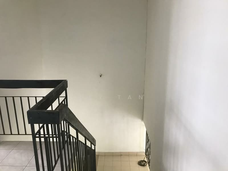 Rumah Teres 2 Tingkat untuk Dijual di Taman Desa Cemerlang (Ulu Tiram) - Sky Tan - Corridor - PropertyGuru.com.my