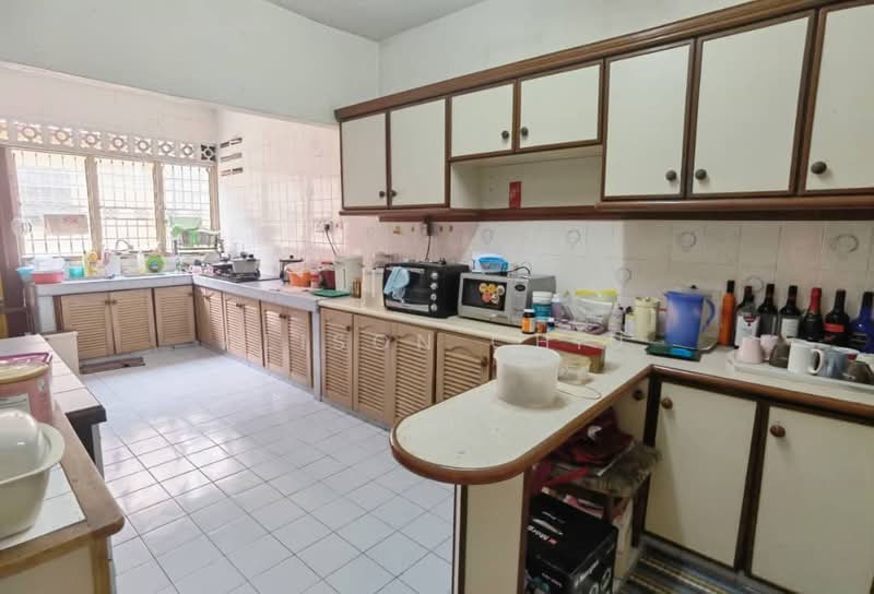 2-storey Terraced House for Sale in Taman Bidara (Selayang) - Alison Chiu - Kitchen - PropertyGuru.com.my