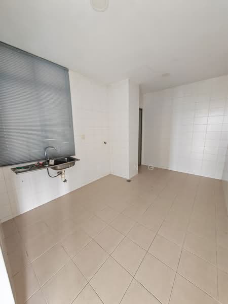Kondominium untuk Disewa di Alam Desa @ Park Village - Yuki Ng - Kitchen - PropertyGuru.com.my
