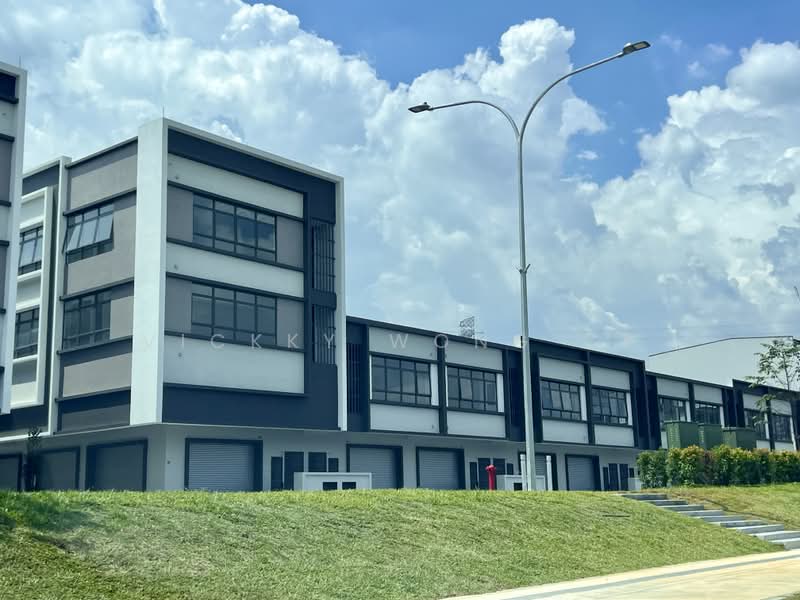 Shop / Office for Rent in Bandar Tropicana Aman (Telok Panglima Garang) - Vickky Wong CF - Exterior - PropertyGuru.com.my
