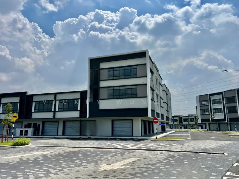 Shop / Office for Rent in Bandar Tropicana Aman (Telok Panglima Garang) - Vickky Wong CF - Exterior - PropertyGuru.com.my
