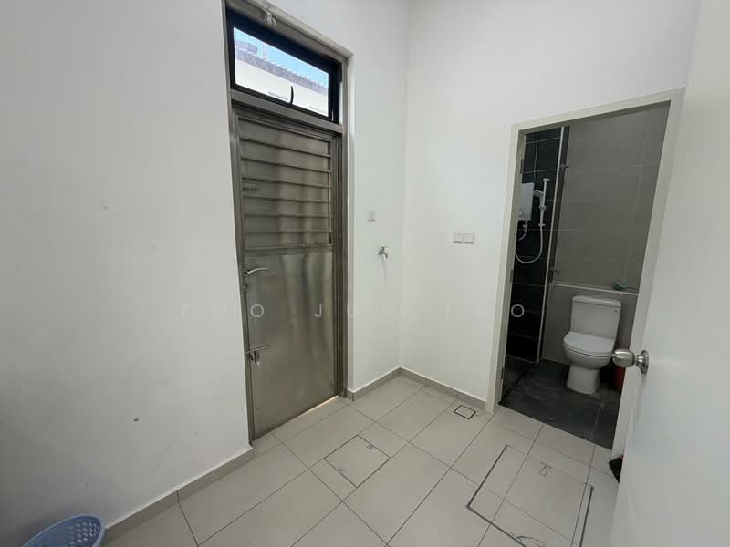 2-storey Terraced House for Rent in Jementah (Johor) - Foo Jun Tao - Bathroom - PropertyGuru.com.my