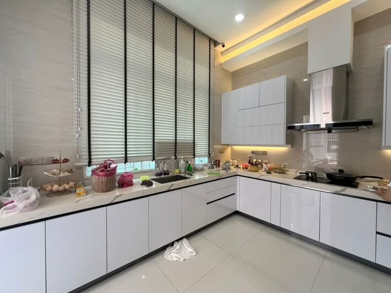 Rumah Banglo untuk Dijual di Kawasan Perumahan Sungai Emas (Batu Ferringhi) - Elynne Leong - Kitchen - PropertyGuru.com.my