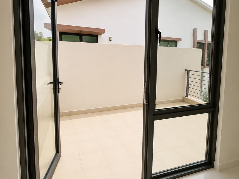 Bungalow for Rent in Taman Santuari (Bukit Mertajam) - Jeffrey Lim - Balcony - PropertyGuru.com.my