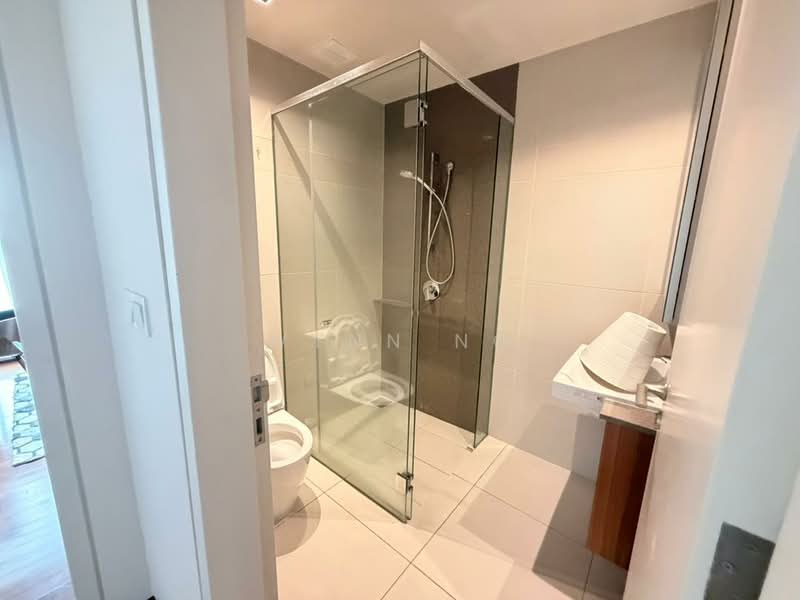 Service Residence for Rent at Stonor 3 - Wynn Ng - Bathroom - PropertyGuru.com.my