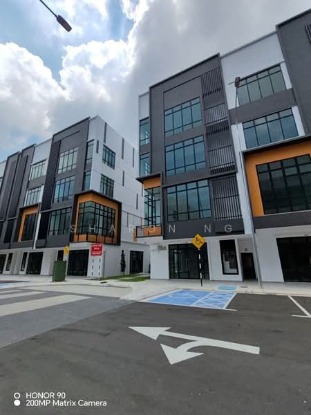 Kedai untuk Disewa di Taman Pelangi (Johor Bahru) - Sharon Ng - Exterior - PropertyGuru.com.my