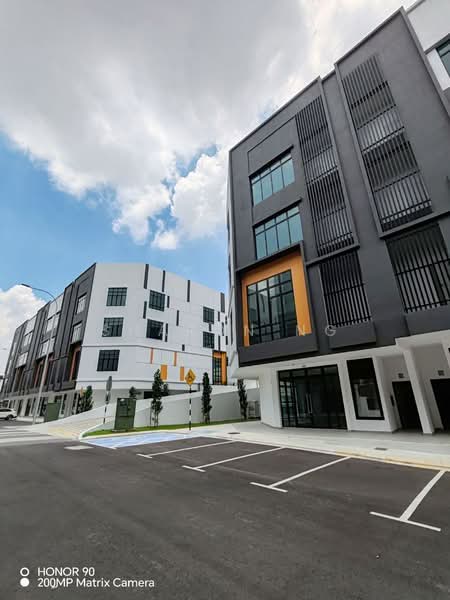 Kedai untuk Disewa di Taman Pelangi (Johor Bahru) - Sharon Ng - Exterior - PropertyGuru.com.my