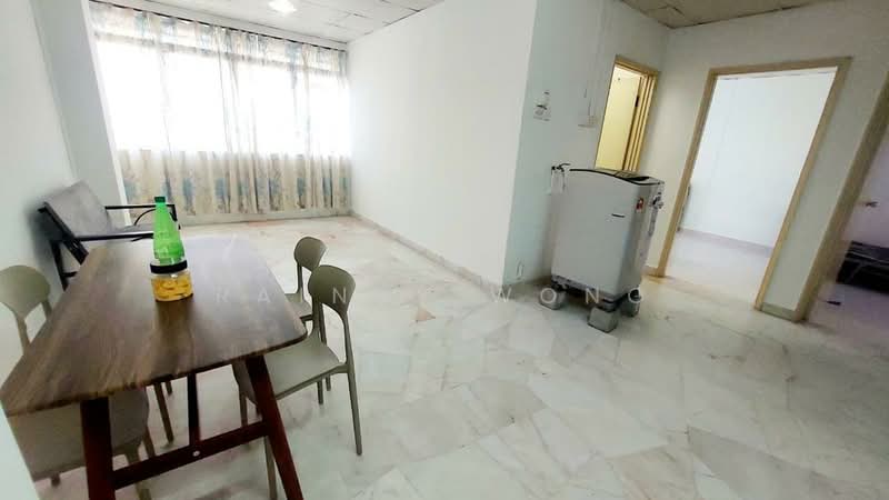 Pangsapuri untuk Disewa di Midlands Court - Rainny Wong - Living Room - PropertyGuru.com.my