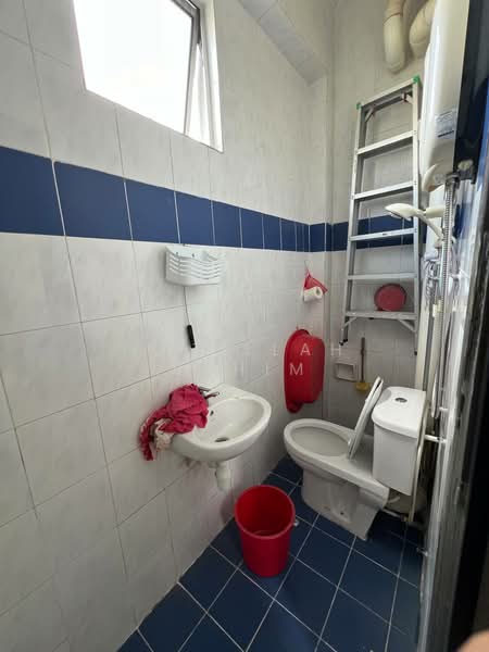 Condominium for Sale at Sri Lojing Condominiums - Fazillah Rahim - Bathroom - PropertyGuru.com.my