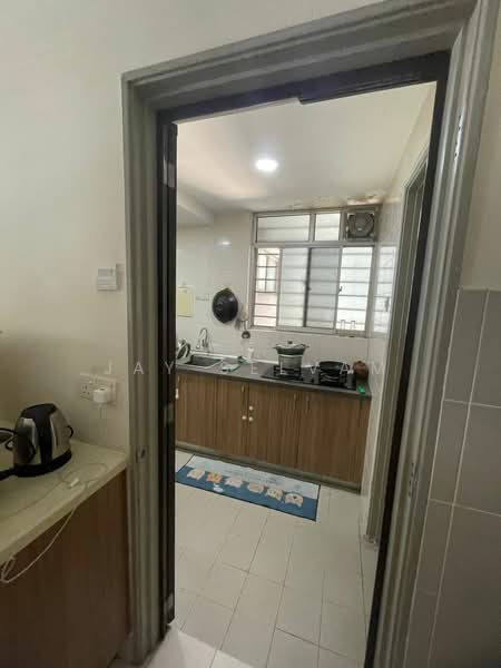 Kondominium untuk Disewa di Symphony Heights (Simfoni Heights) - Jay Selvam - Kitchen - PropertyGuru.com.my