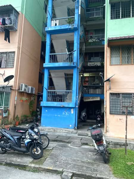 Rumah Flat untuk Disewa di Tembikai Court - Brandon Yee - Exterior - PropertyGuru.com.my