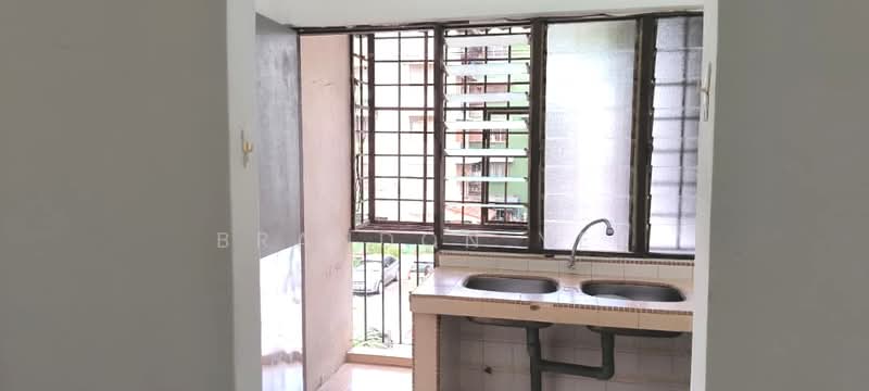 Rumah Flat untuk Disewa di Tembikai Court - Brandon Yee - Kitchen - PropertyGuru.com.my