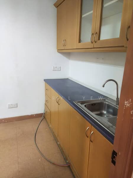 Office for Rent in Petaling Jaya (Selangor) - Cheryl Yew - Kitchen - PropertyGuru.com.my